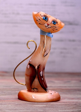 Фигурка кошки из камня селенита ручной работы